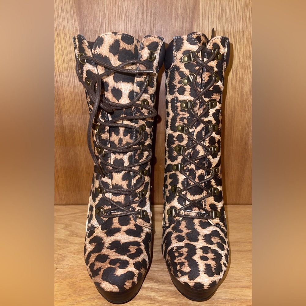 New leopard booties